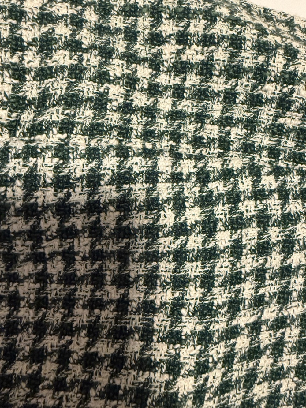 Green & Cream - Picture 8 of 16